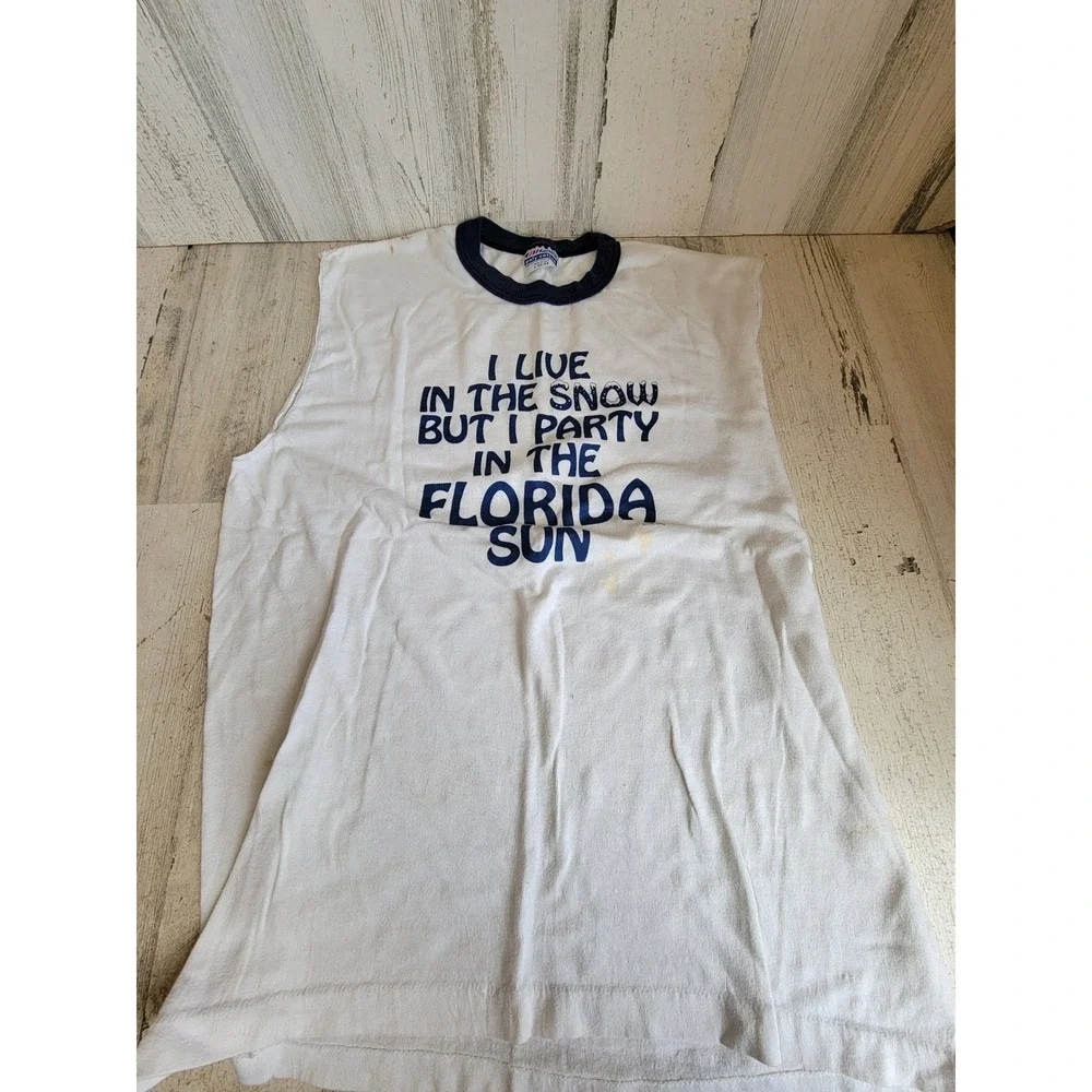 Vintage tank top AS IS I live in the snow but party in Florida shirt Unique